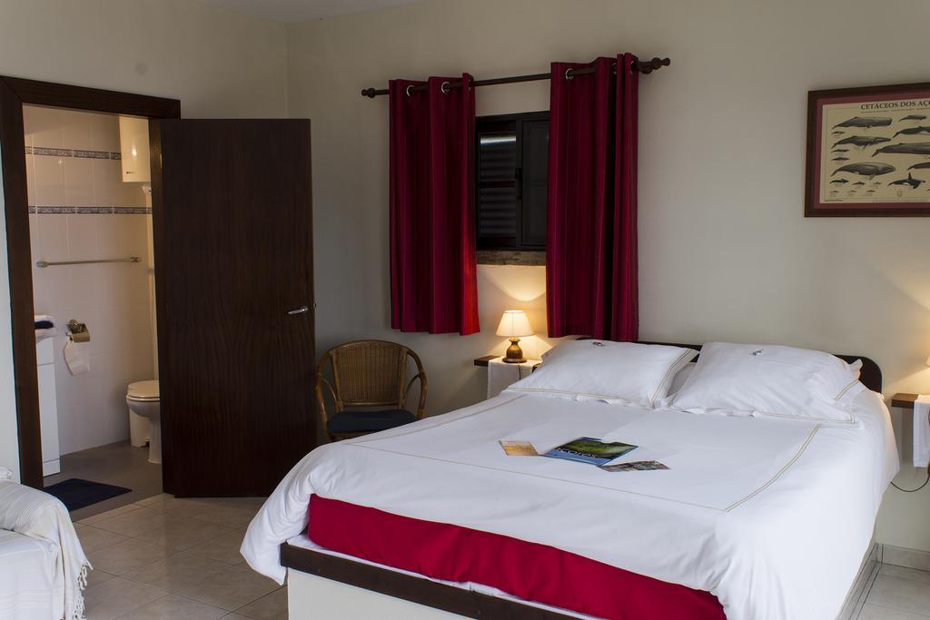 Vila Belgica Bed and Breakfast Horta  Δωμάτιο φωτογραφία